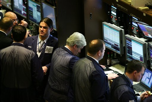 Stocks Sink on Fed Comments
