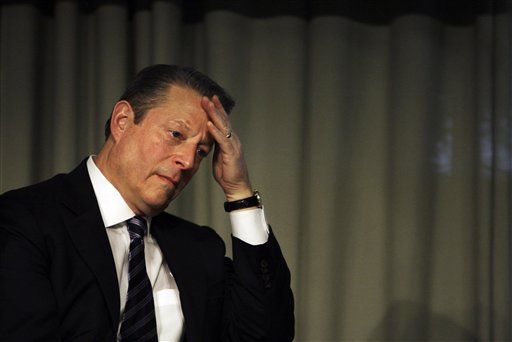 Gore 'Begged for Release of His Chakra': Masseuse
