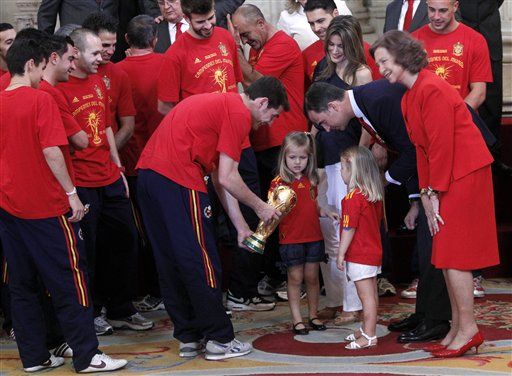 Joyous Spain Welcomes Home Her Heroes