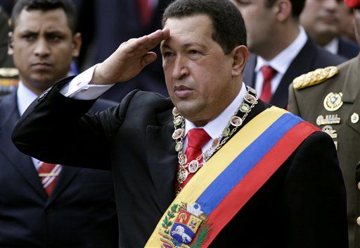 Venezuela Threatens to Cut US Oil Exports