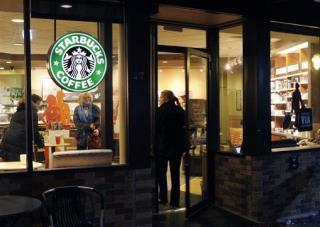 Brawl Over Starbucks Lingo Gets Customer Booted