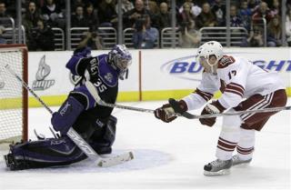 Coyotes Give Gretzky 100th Win