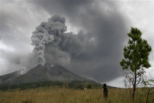Indonesian Volcano Erupts Again