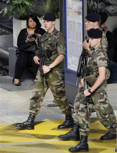 France Busts 12 in Terror Sweeps