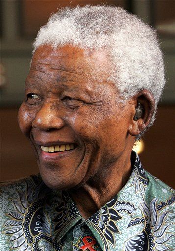 Letters Show Jailed Mandela's Anguish