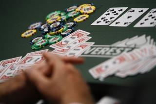 Why Physicists Clean Up at Poker