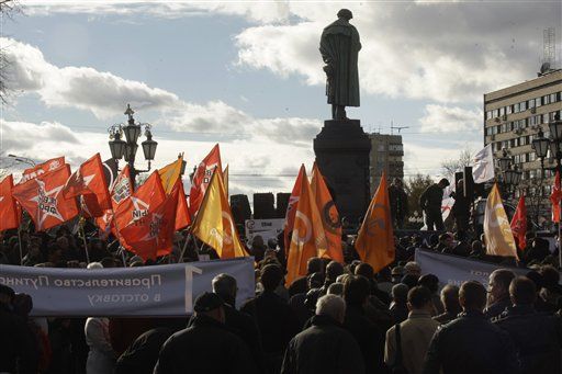 Anti-Putin Rally Rattles Moscow
