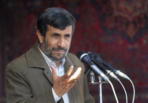 Iranian Lawmakers Move to Oust Ahmadinejad
