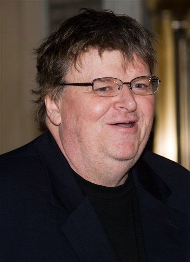 Michael Moore: Why I Put Up Bail for Assange