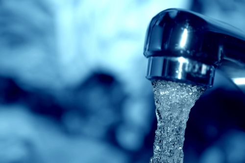 Erin Brockovich Carcinogen Runs Rampant in US Tap Water