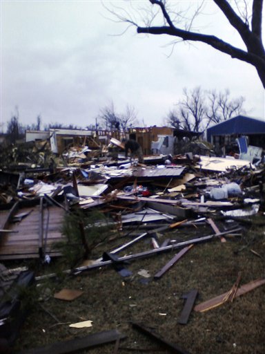 Arkansas Tornado Leaves 3 Dead