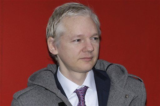 WikiLeaks Founder Assange Threatens to Sue Guardian for Libel