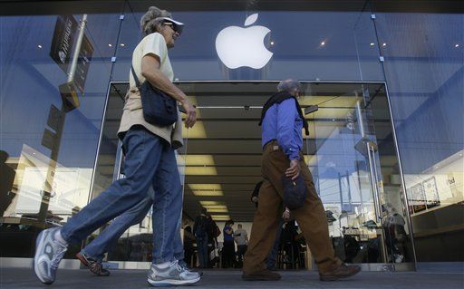Worker Secrets: What Really Goes on in an Apple Store