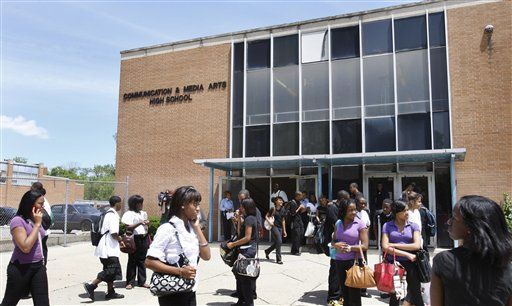 Detroit to Close Half Its Schools