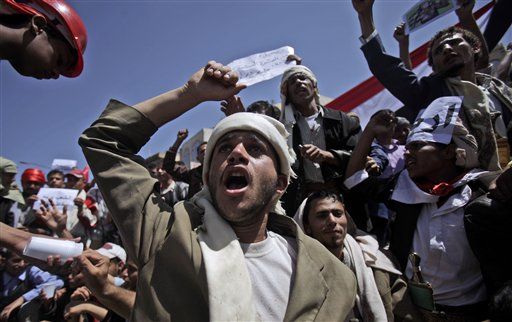 Yemen Protests: Thousands Rally Despite Deadly Clashes; President Ali Abdullah Saleh Orders Security Services to Protect Protesters