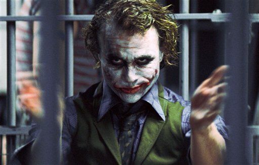 Facebook Movie Streaming: Warner Bros Rolls Out New Service With 'Dark Knight'