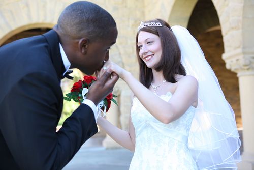 Poll: 46% of Mississippi Republicans Think Interracial Marriage Should Be Illegal