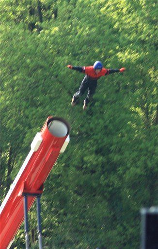 ‘Human Cannonball’ Plunges to Death