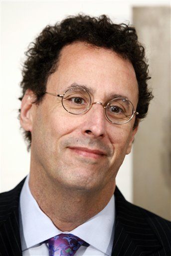 CUNY Will Reconsider Decision to Balk on Honorary Degree for Playwright Tony Kushner