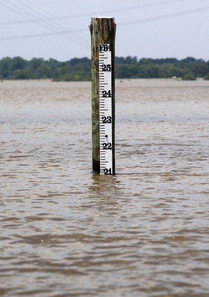 Louisiana's Awful Choice: Flood Cities or Drown Farms?