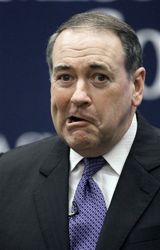 Mike Huckabee: Reactions Pour in Following Decision Not to Run in 2012
