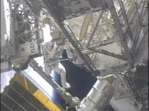 Spacesuit Glitch Ends Space Shuttle Endeavour Spacewalk