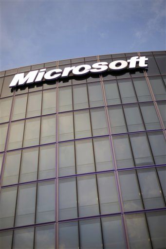 Microsoft Office Enters the Cloud