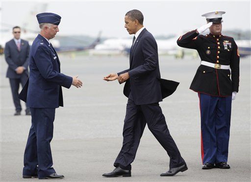 Obama Visits Dover to Salute Fallen SEALs