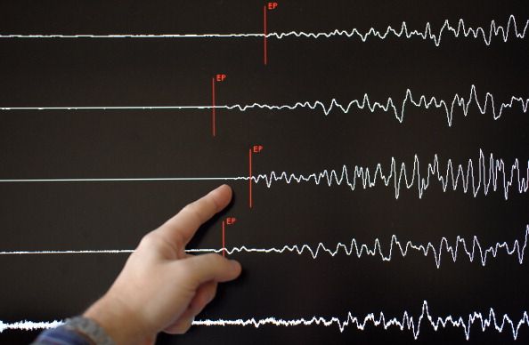 6.4 Quake Hits Off Canada