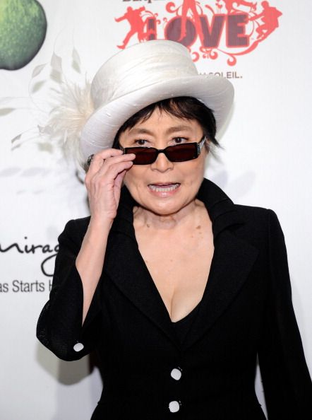 Yoko Ono Has a Most Unusual Twitter Strategy