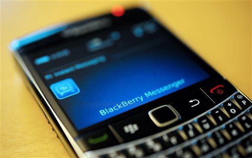 BlackBerry Users Sue RIM Over Outage