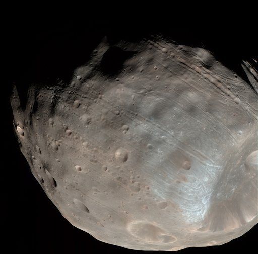 Russia's Phobos-Grunt Craft Seeks Mars Moondust
