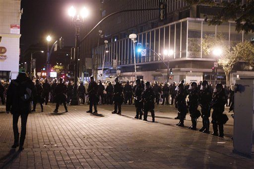 Police Clear Occupy Oakland, Arrest 25