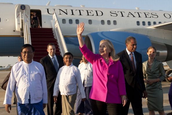Hillary Clinton Starts Historic Myanmar Visit