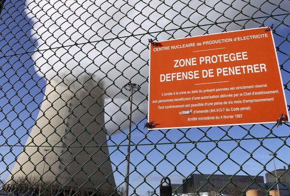 Greenpeace Raids French Nuclear Plant