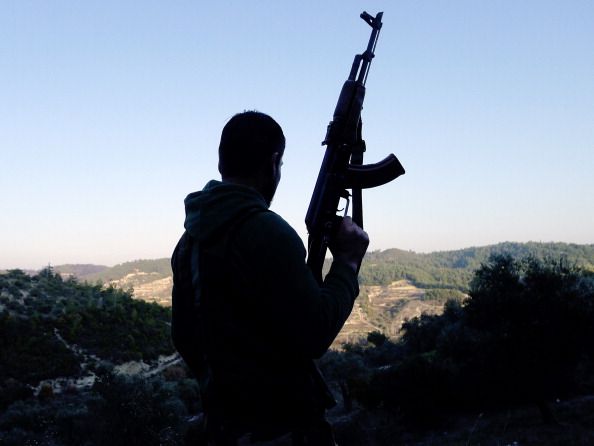 Syrian Army Guns Down Deserters