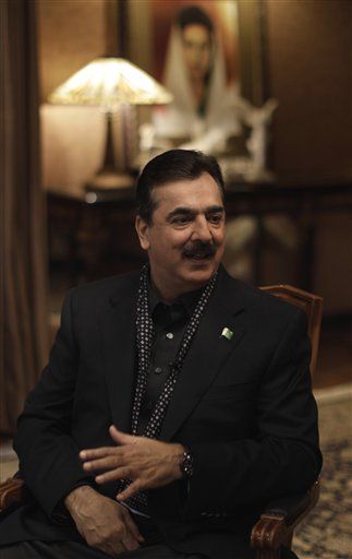 Pakistan Prime Minister Yousuf Raza Gilani Faces Hearing for Contempt of Court