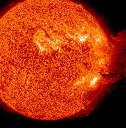 Solar Flare May Trigger Light Show Tonight