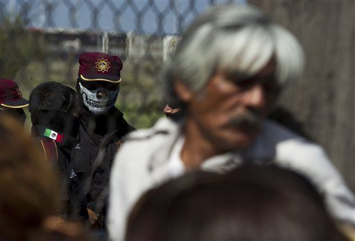 Mexico: 30 Zetas Escaped in Prison Riot