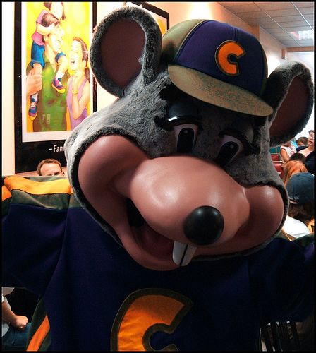 Parents Forget Girl, 3, at Chuck E. Cheese