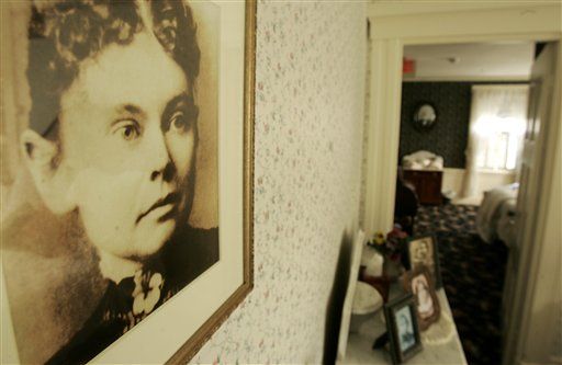 Diaries Trigger Fresh Look at Lizzie Borden