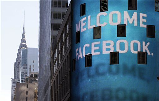Insiders Warned on Facebook IPO, Regulators Launch Investigation