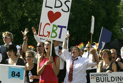300 Mormons March in Utah Gay Pride Parade