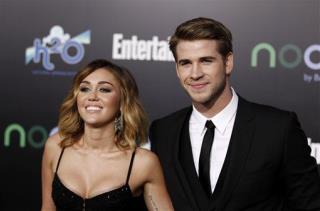 Miley Cyrus, Liam Hemsworth Engaged