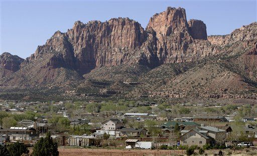 Polygamous Towns in Arizona, Utah Sued by Feds