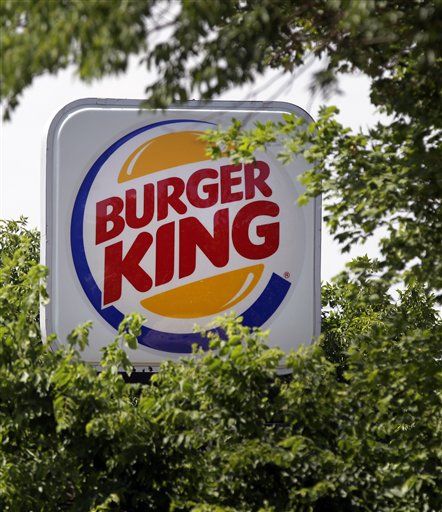 4Chan Busts Burger King Worker Standing in Lettuce