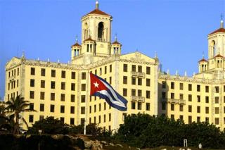 Castro Lifts Hotel Ban for Cubans