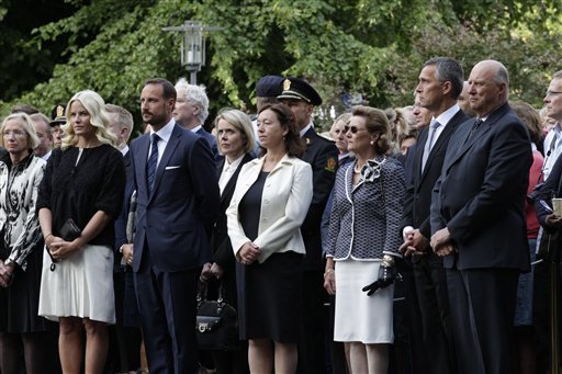 Norway Remembers Terror Victims on 1st Anniversary