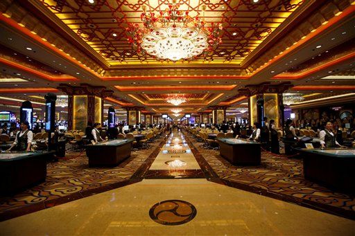 Feds Probe Sands Casinos for Money Laundering