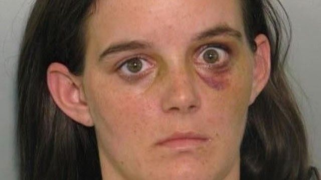 Cops: Woman Holds Up Man During Sex in Moving Car
